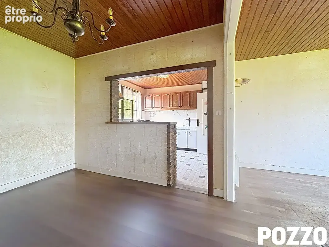 Maison Agon Coutainville, secteur hauteurs d'Agon, pavillon sur sous sol  sur élevé à rénover, terrain de 2217 m² 5 pièces 120 m - photo 4
