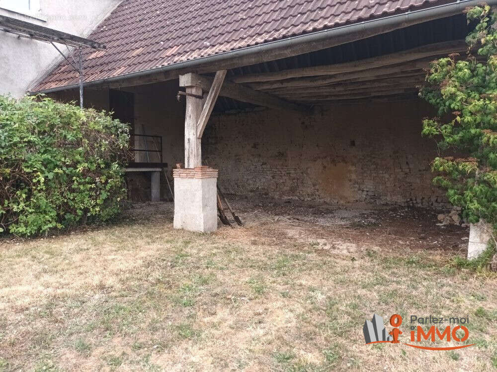 Maison 133 m² à Dampierre-Sous-Bouhy  - photo 3