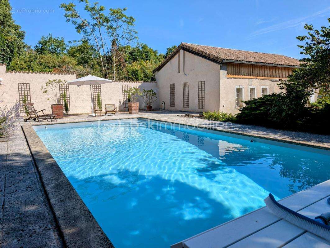 Maison à LE MAS-D'AGENAIS