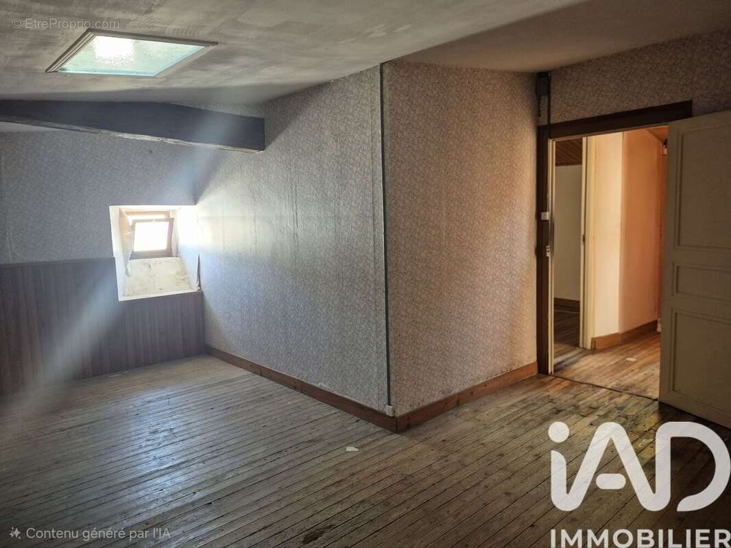 Maison 188 m² à Ozillac  - photo 7