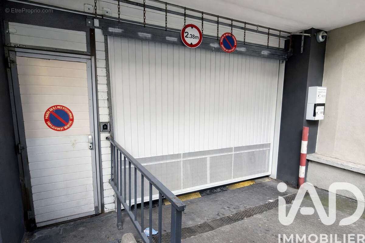 Photo 3 - Parking à PARIS-19E