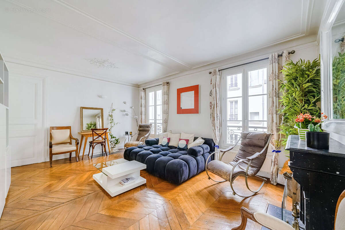 Paris 14ème-Rue Daguerre-76 m2 de charme avec ascenseur,parquet  et cour arborée - photo 3