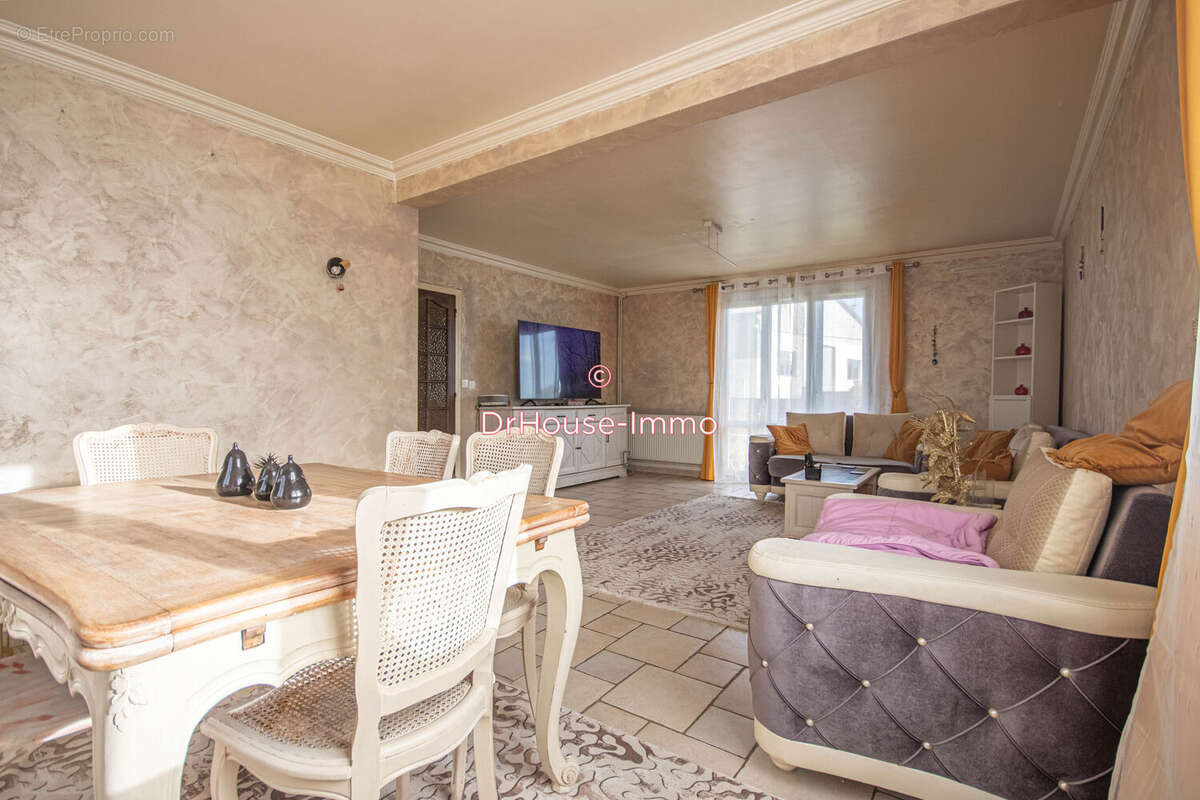 Maison à PERDREAUVILLE