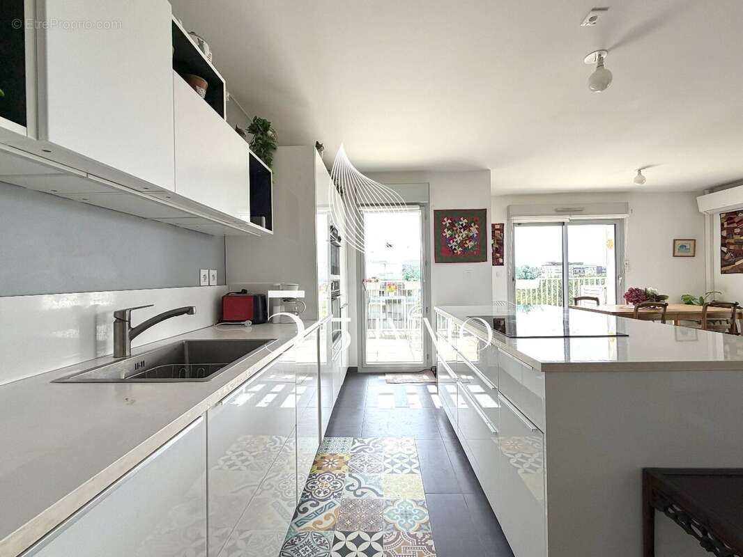 Avant dernier etage 4 pieces / vue parc charpak - photo 4