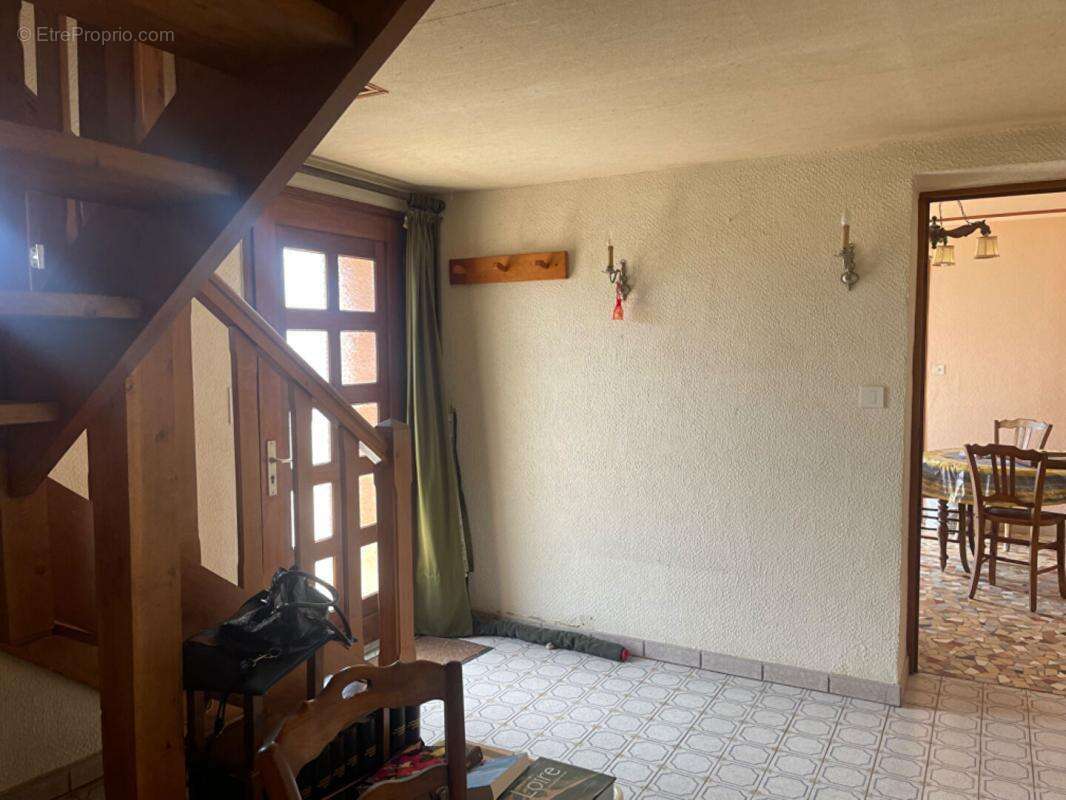 Maison à SAINT-GONDON