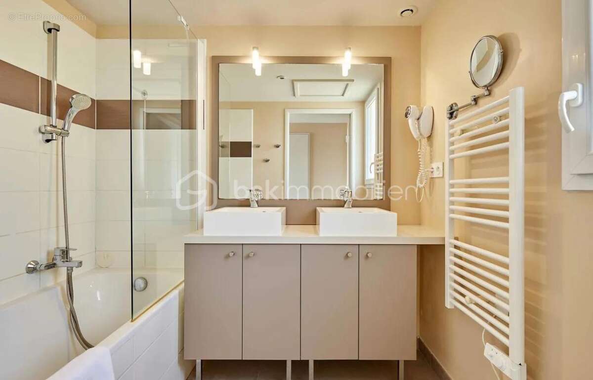 Spécial investisseur - Investissement LMNP en bord de mer - T2 meublé avec terrasse au Cap d’Agde - photo 4