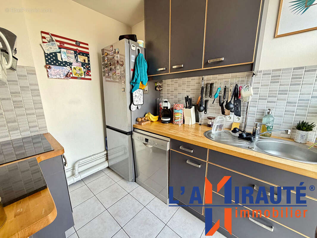 Appartement à SARTROUVILLE