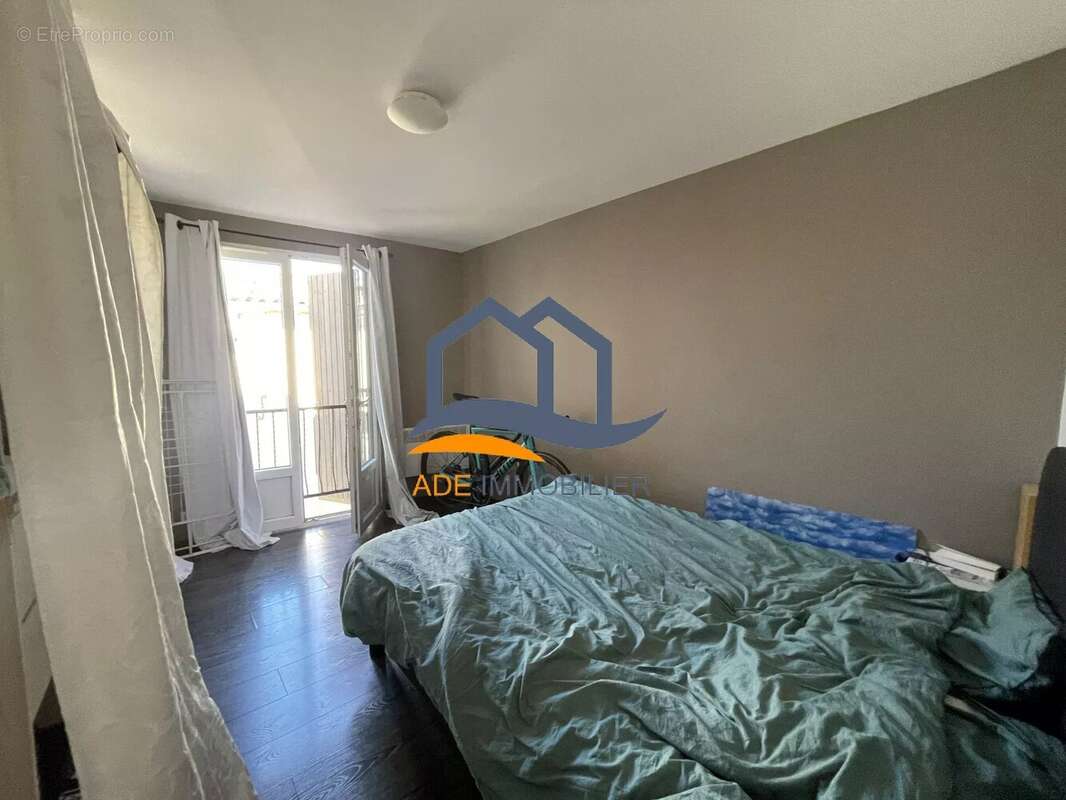 Appartement à EGUILLES