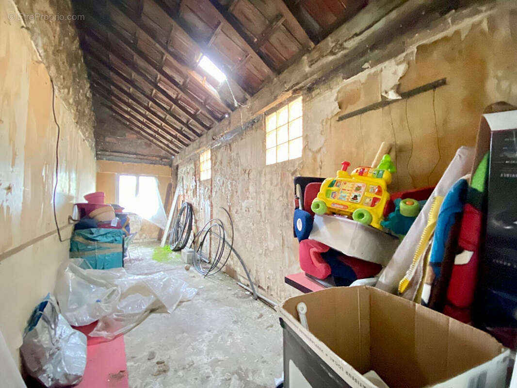 Maison à SARTROUVILLE