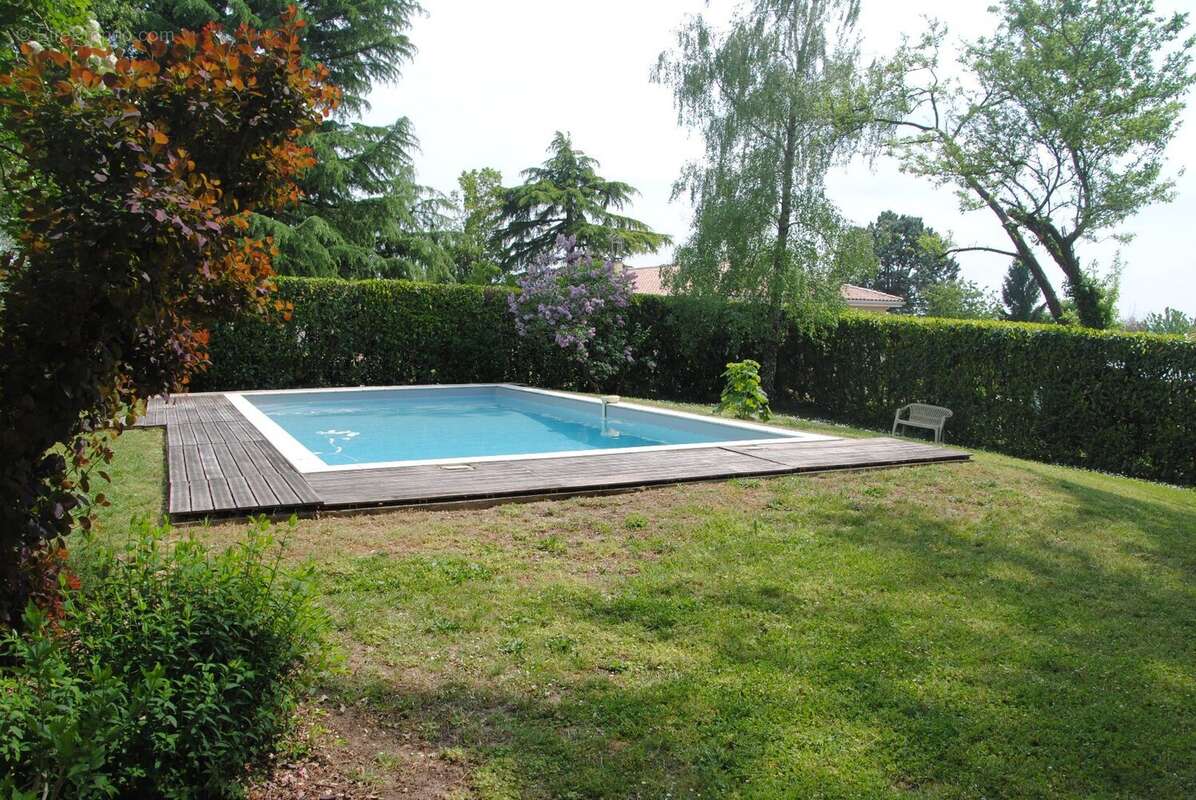 Maison 227 m² à Linars  - photo 3