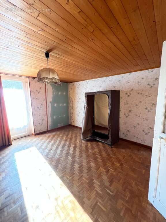 Maison à LE CREUSOT