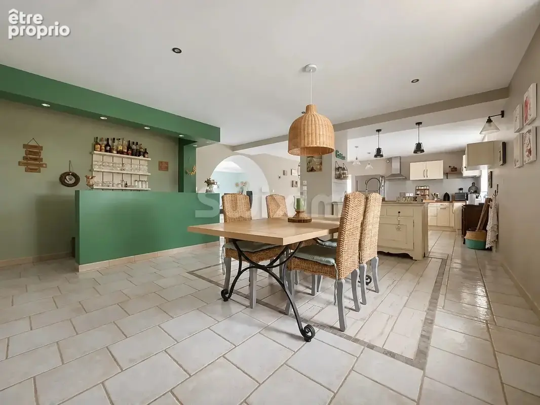 Ancienne ferme 265m² habitables, avec piscine et dépendance - photo 5
