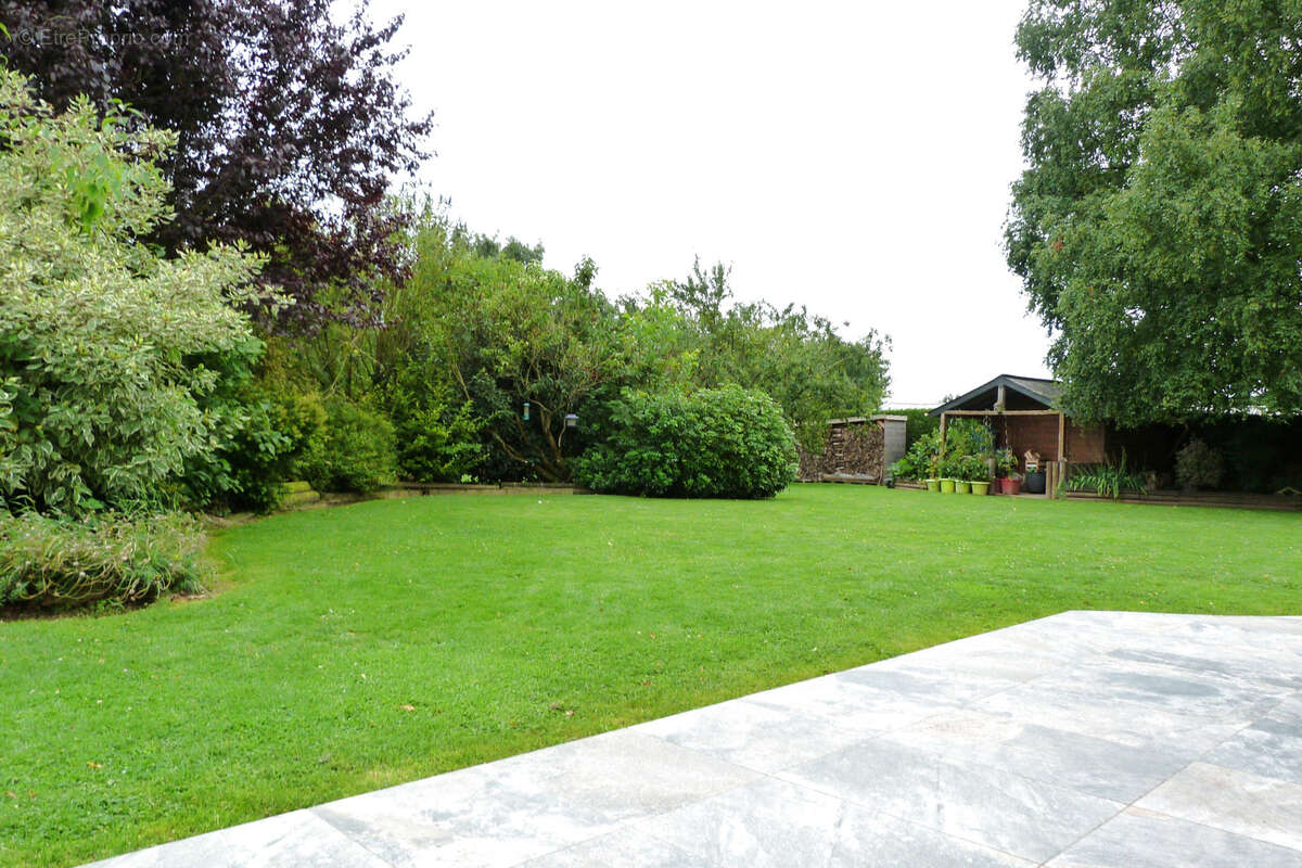 Maison à SAINT-PIERRE-DE-VARENGEVILLE