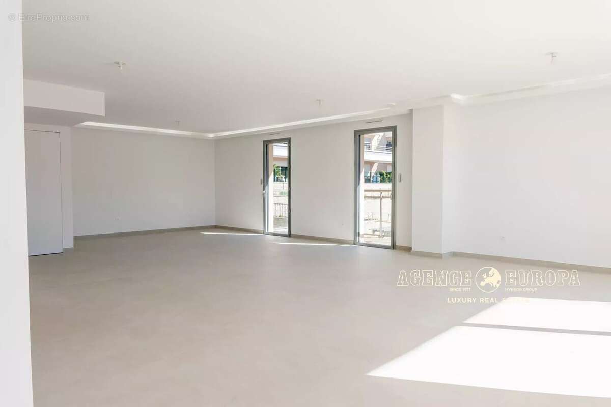 Appartement à LE CANNET