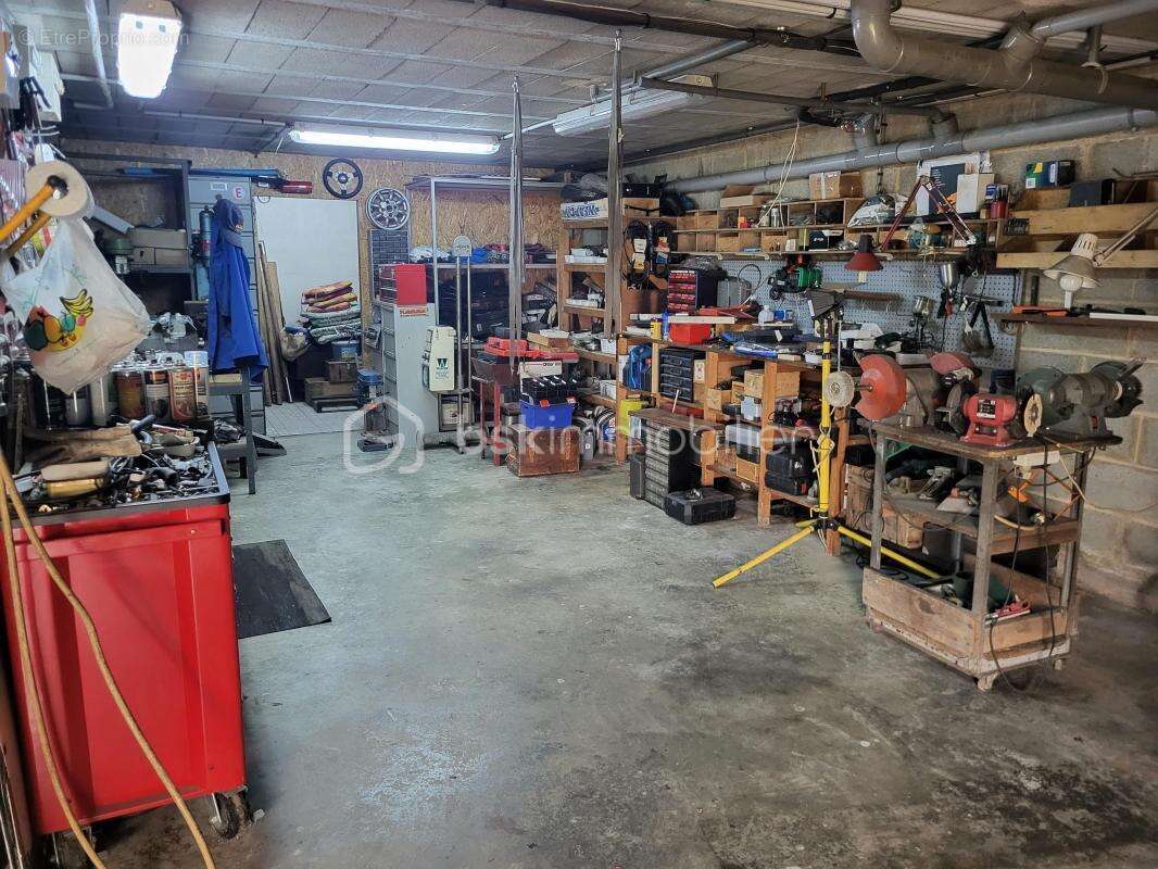 Maison à SAINT-HILAIRE-DU-HARCOUET