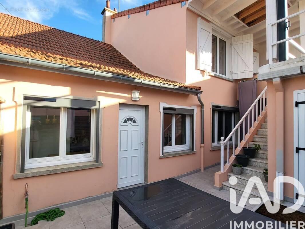 Photo 1 - Maison à MOULINS