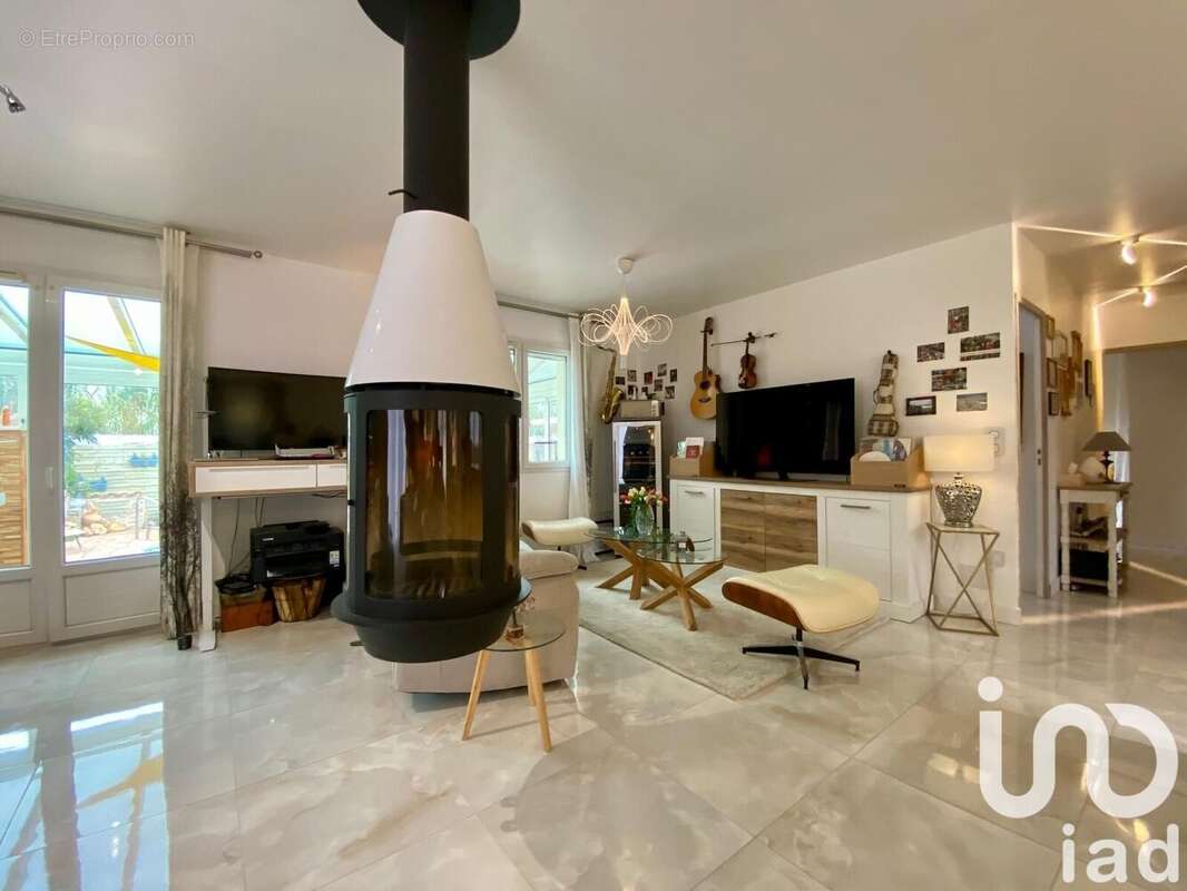 Photo 4 - Maison à MONTESCOT