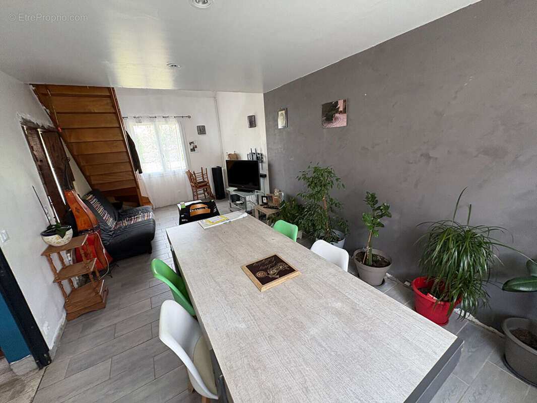 5 KMS LA FERTE Pavillon 4 chambres 91m² - photo 2