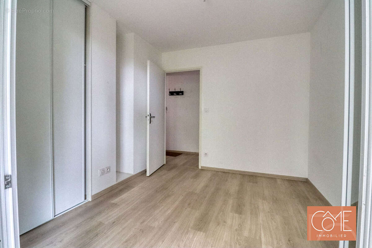 À vendre en exclusivite t3 de 59 m² avec loggia exposee ouest- parking 35700 rennes canal saint martin la motte brulon - photo 4