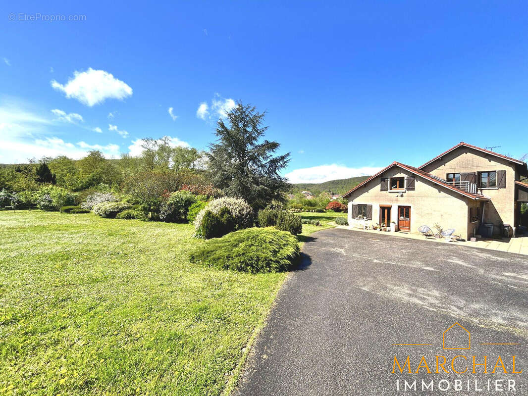 Maison à JOUY-AUX-ARCHES