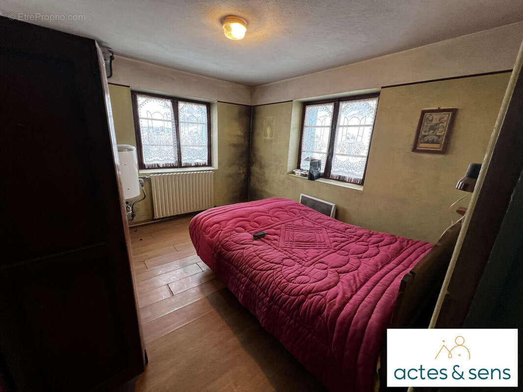 Maison à ALBIEZ-MONTROND