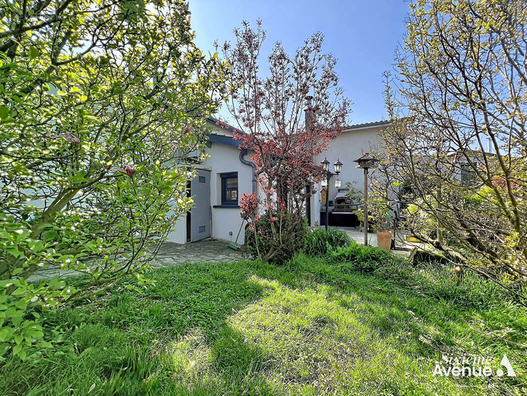 Maison à TERNAY
