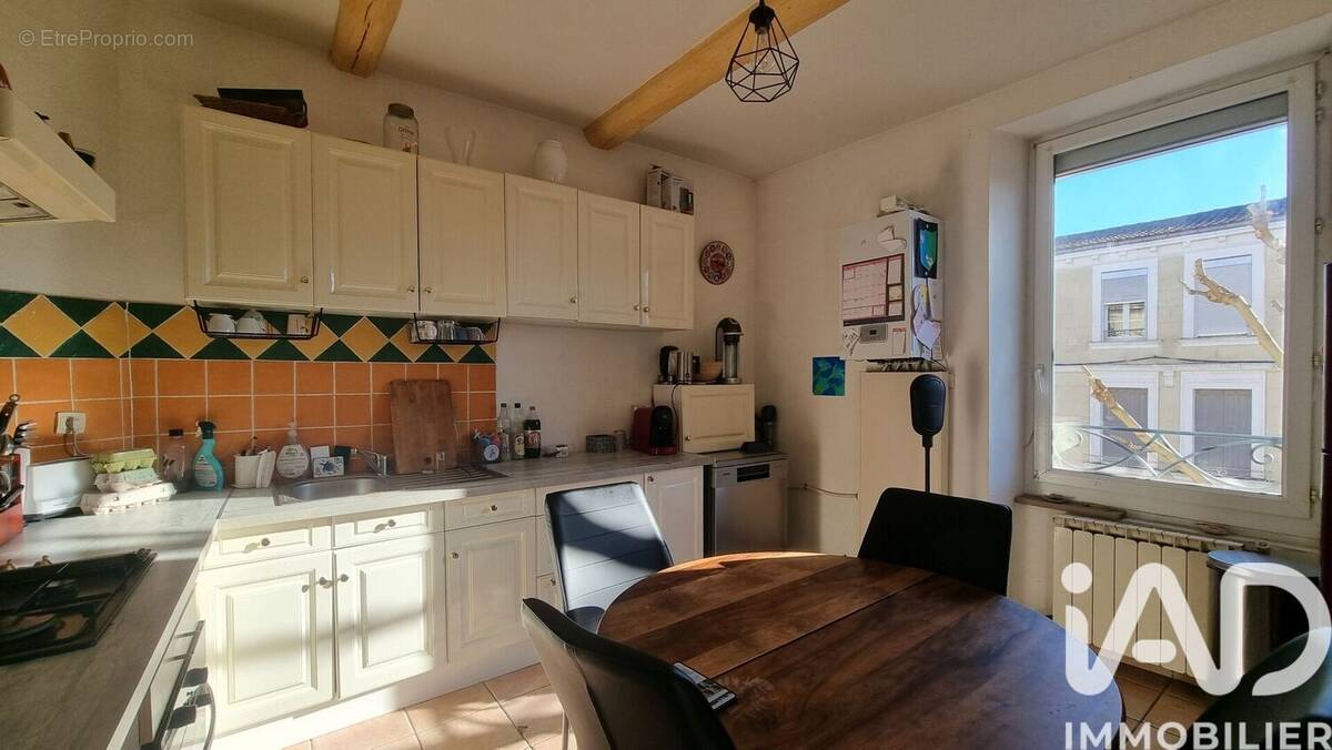Photo 1 - Appartement à CHATEAURENARD