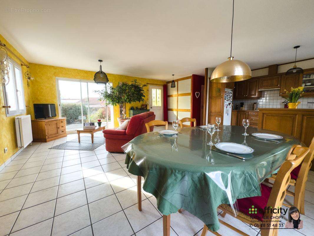 Maison à ROCHE-LA-MOLIERE