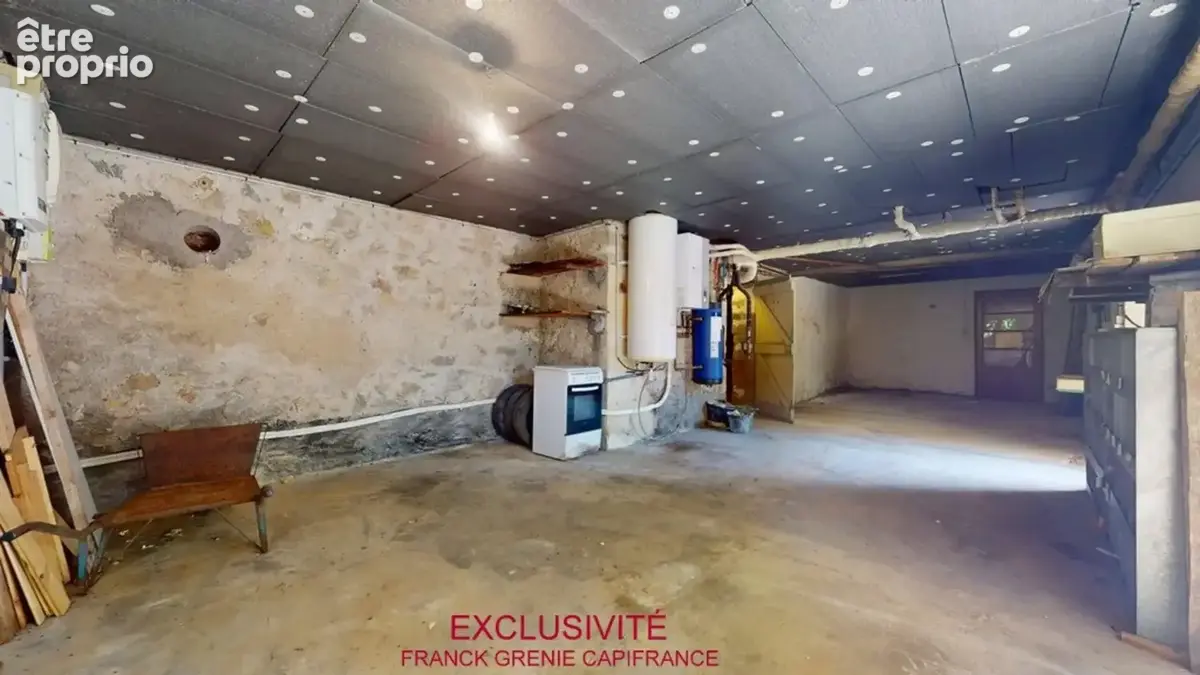 Tourves – maison à rénover 151 m² – 5 chambres – garage 60 m² – terrain 1 210 m² – panneaux solaires - photo 21
