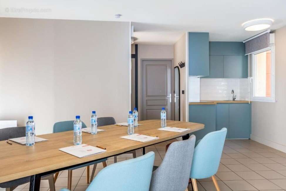 INVESTISSEMENT LOCATIF  Bois-d'Arcy  Résidence Affaires Appart'City Confort St Quentin en Yvelines - 6.70% de rentabilité - photo 13