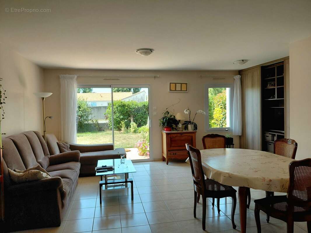 Maison 64 m² à Froidfond  - photo 4