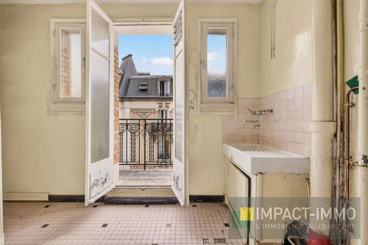 Appartement à COURBEVOIE