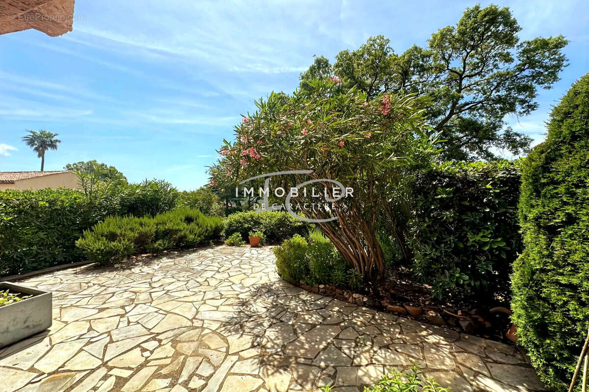 Maison à LA CROIX-VALMER