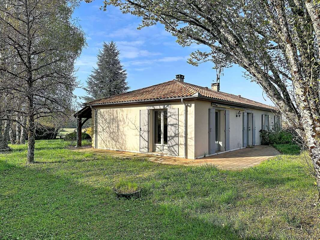 Maison 129 m² à Champagnac-De-Belair  - photo 104