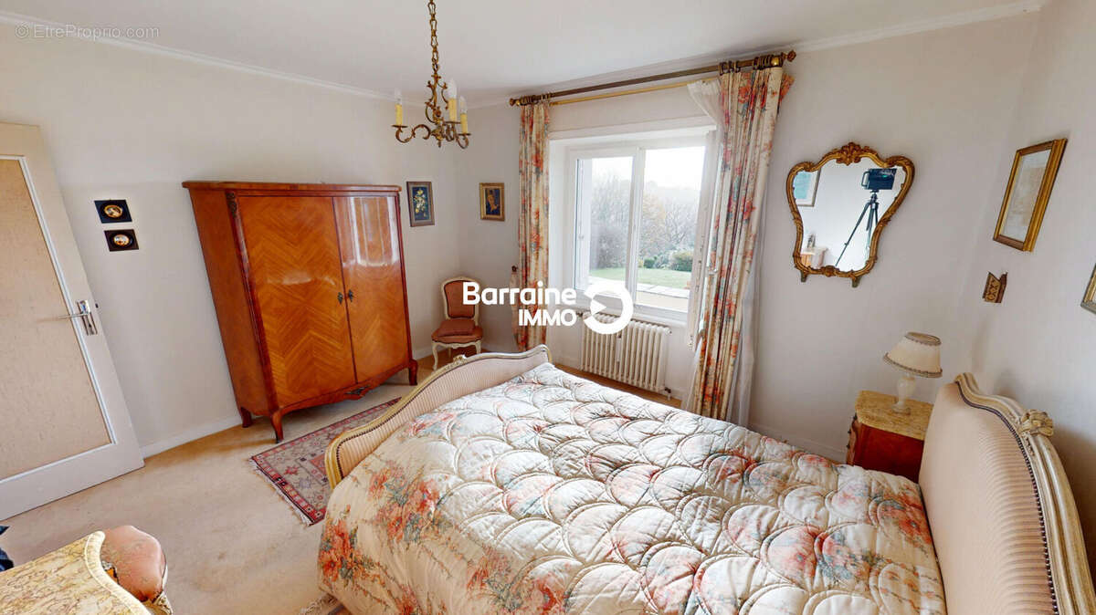 Maison à SAINT-MARTIN-DES-CHAMPS