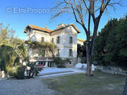 Maison à LES ANGLES