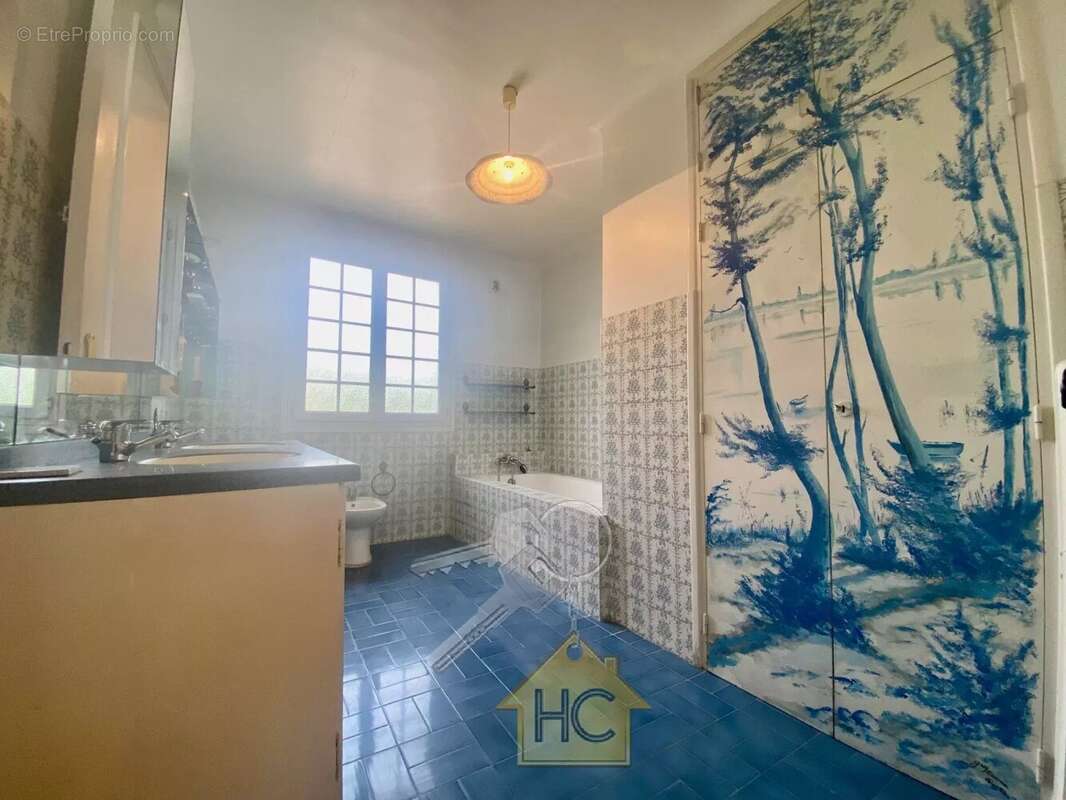 Appartement à MOUGINS