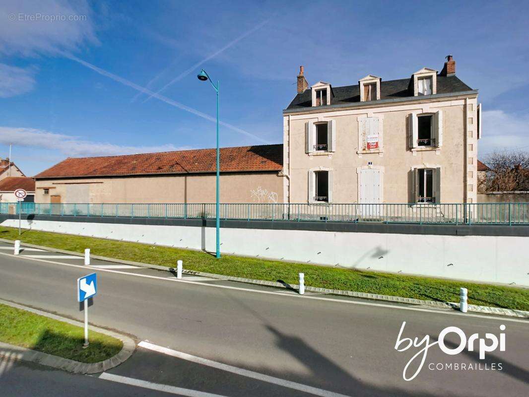Maison à COMMENTRY