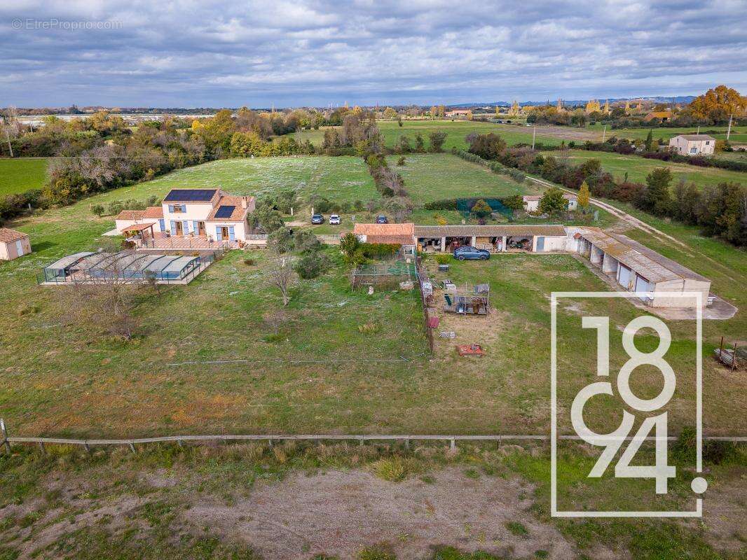 Maison à SAINT-MARTIN-DE-CRAU