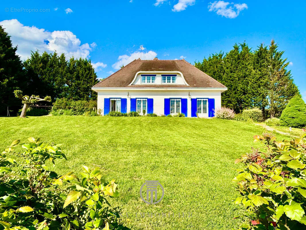 Maison à GUEUGNON