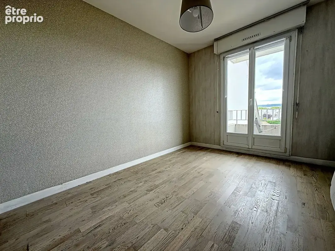 Appartement de type 4 balcon et garage reims secteur dauphinot - photo 6