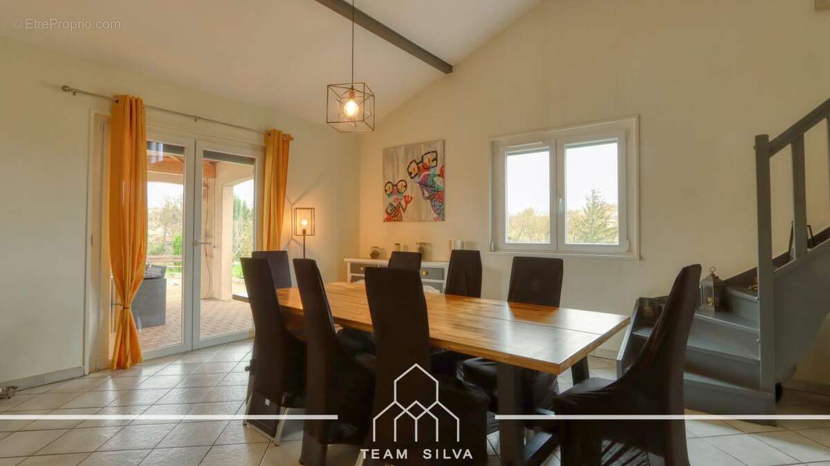 Maison à SAINT-QUENTIN-FALLAVIER