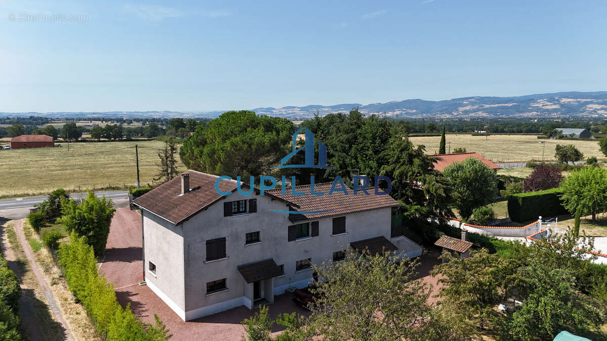Côte roannaise - villa - photo 20