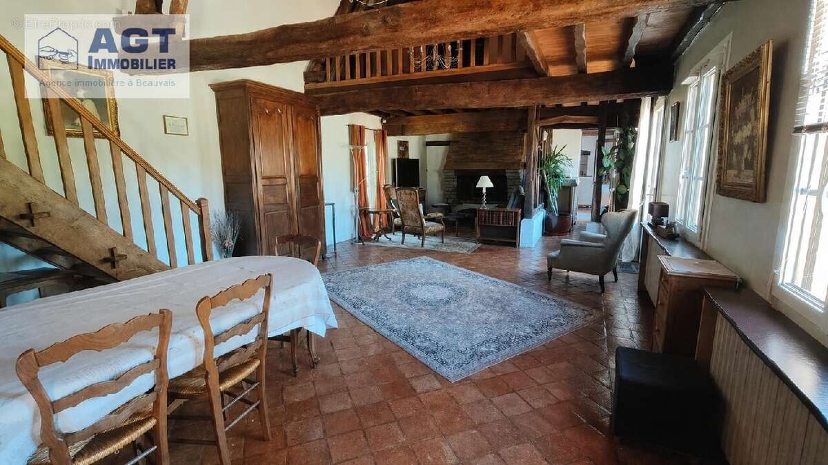 Maison à BEAUVAIS