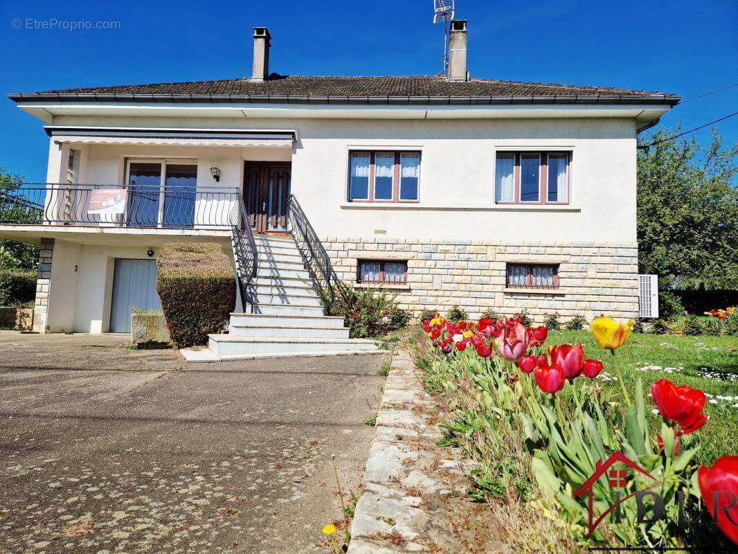 Maison à GUYONVELLE