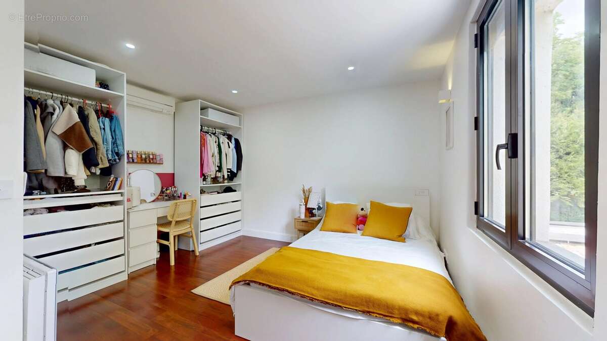 Maison 170 m² à Charmentray  - photo 29