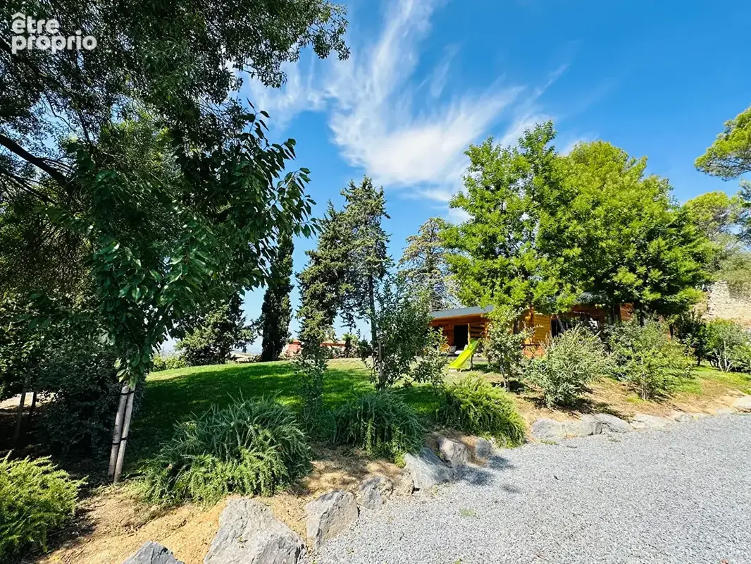 Villa d'architecte- Béziers - 5 pièces - 153.5 m² - sur 2061 mm² de terrain - photo 4