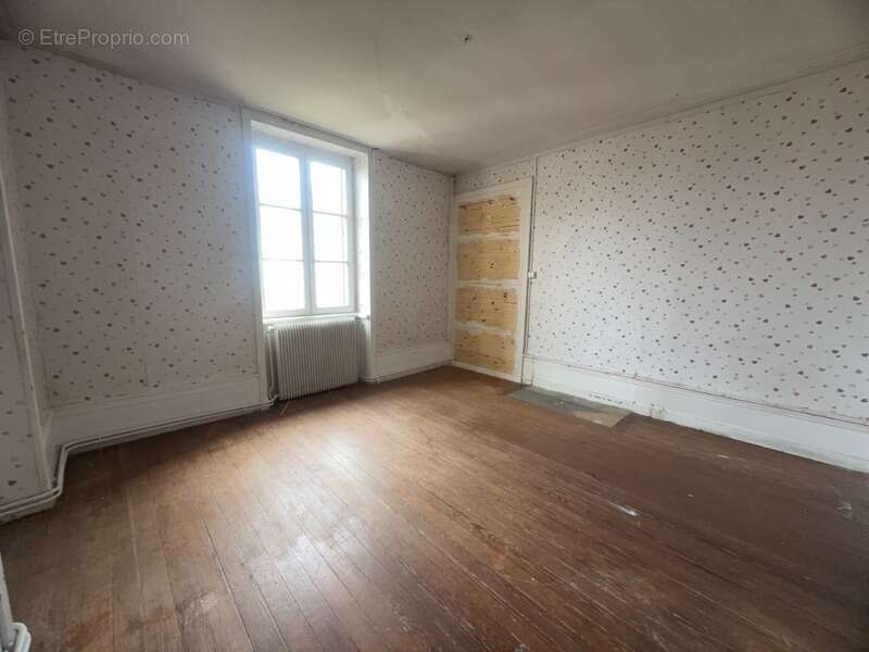 Maison à GRAY
