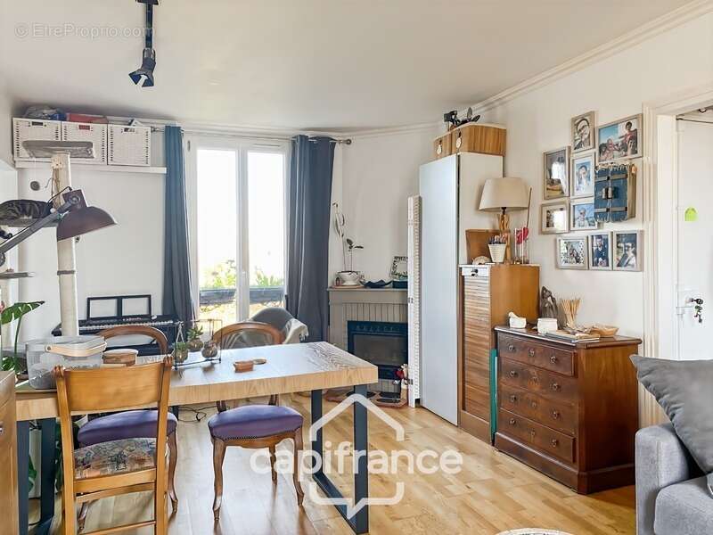 Appartement à SAINT-THIBAULT-DES-VIGNES