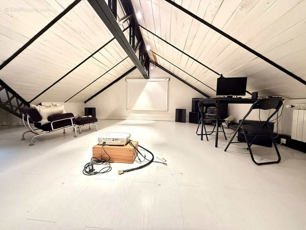 Maison à VILLENEUVE-LES-CORBIERES